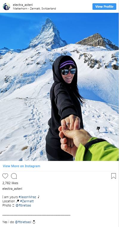 «Ματωμένα... Γιλέκα» - Διαδηλωτής έχασε το χέρι του από κρότου - λάμψης (Σκληρές εικόνες) - Media