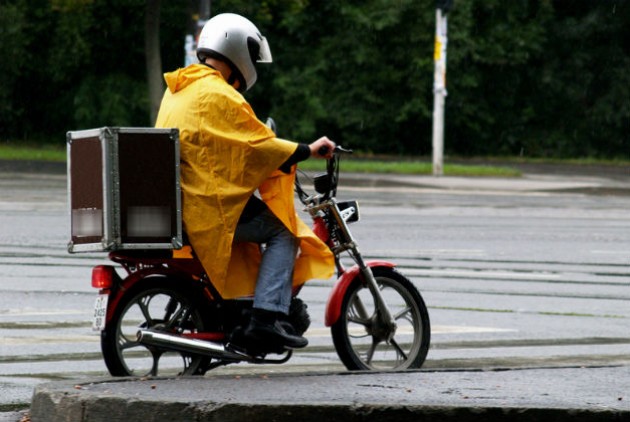 Σαρώνει το αρνί και η μαγειρίτσα delivery - Δεν προλαβαίνουν τα μηχανάκια - Media