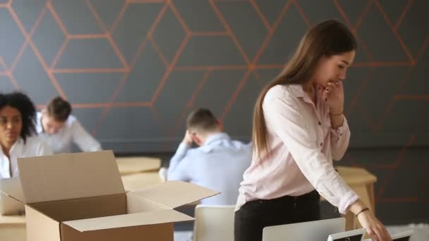 ΕΣΗΕΑ: Απέλυσαν δημοσιογράφο γιατί «δεν πήγαινε χαρούμενη στη δουλειά της» - Media