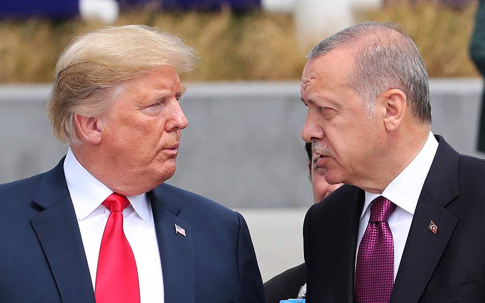 «Έκλεισαν» συνάντηση μέσα στον Ιούνιο Ερντογάν-Τραμπ για τους S-400 - Media