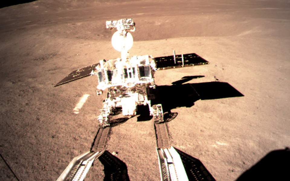 Στους -190 βαθμούς Κελσίου η θερμοκρασία στη σκοτεινή πλευρά του φεγγαριού - Media