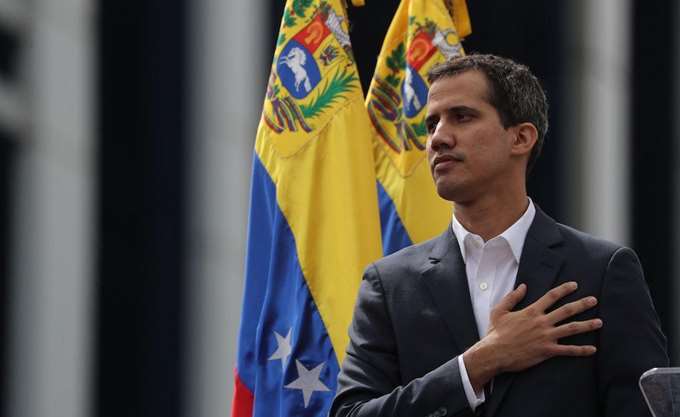 Βενεζουέλα: Χείρα συνεργασίας τείνει στην Κίνα ο Γκουαϊδό - Media