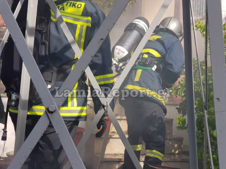 Λαμία: Σπίτι άρπαξε φωτιά από κινητό τηλέφωνο - Media