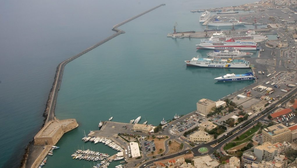 Δεμένα τα πλοία στο Ηράκλειο - Απαγορευτικό λόγω θυελλωδών ανέμων - Media