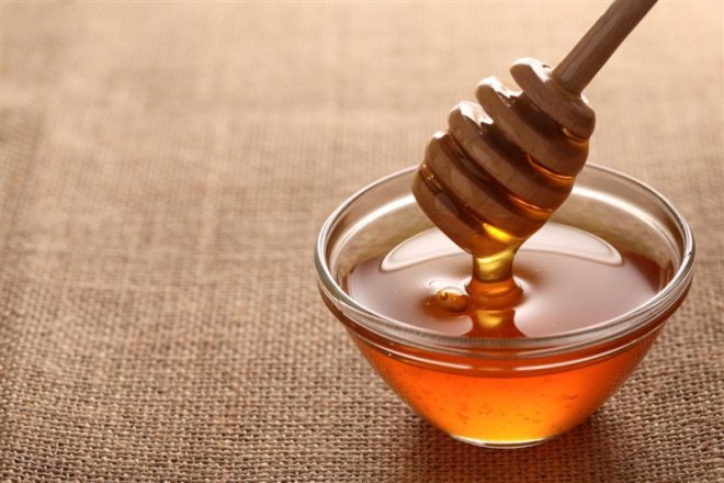 Πώς να ξεχωρίζετε το αγνό από το νοθευμένο μέλι - Τα απίστευτα οφέλη της φυσικής υπερτροφής - Media