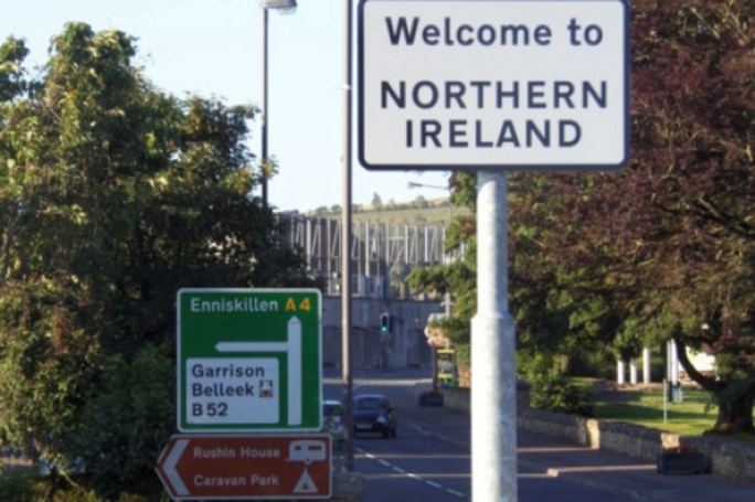«Αγκάθι» για το Brexit τα σύνορα στην Ιρλανδία – «Πονοκέφαλος» για την Μέι - Media