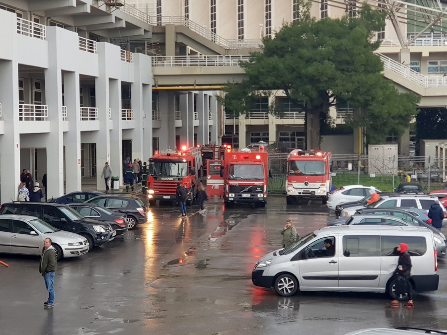 ΟΑΚΑ: Φωτιά από βραχυκύκλωμα ματαίωσε αγώνες κολύμβησης  - Media