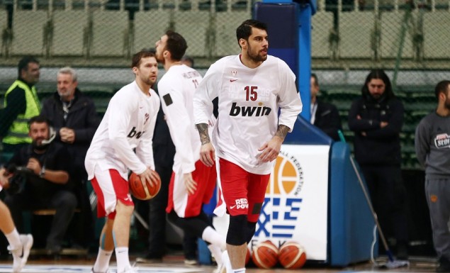 Με πολύ βαριά καμπάνα κινδυνεύει ο Ολυμπιακός - Τι προβλέπει ο κανονισμός - Media