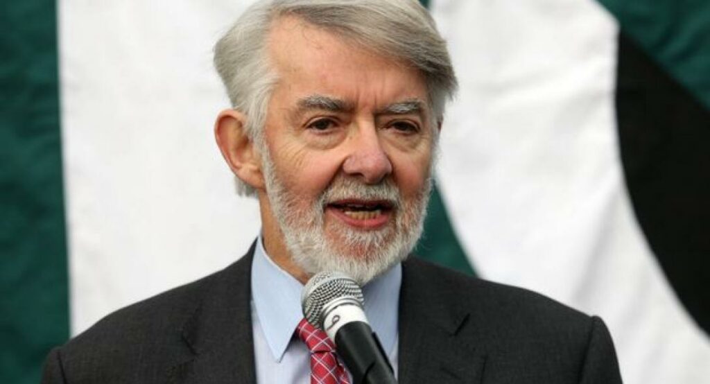 Βρετανία: Aπεβίωσε ο βετεράνος βουλευτής των Εργατικών, Πολ Φλιν - Media