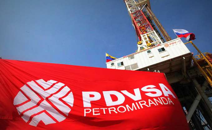 Η Gazprombank παγώνει τους λογαριασμούς της βενεζουελανικής πετρελαϊκής PDVSA - Media