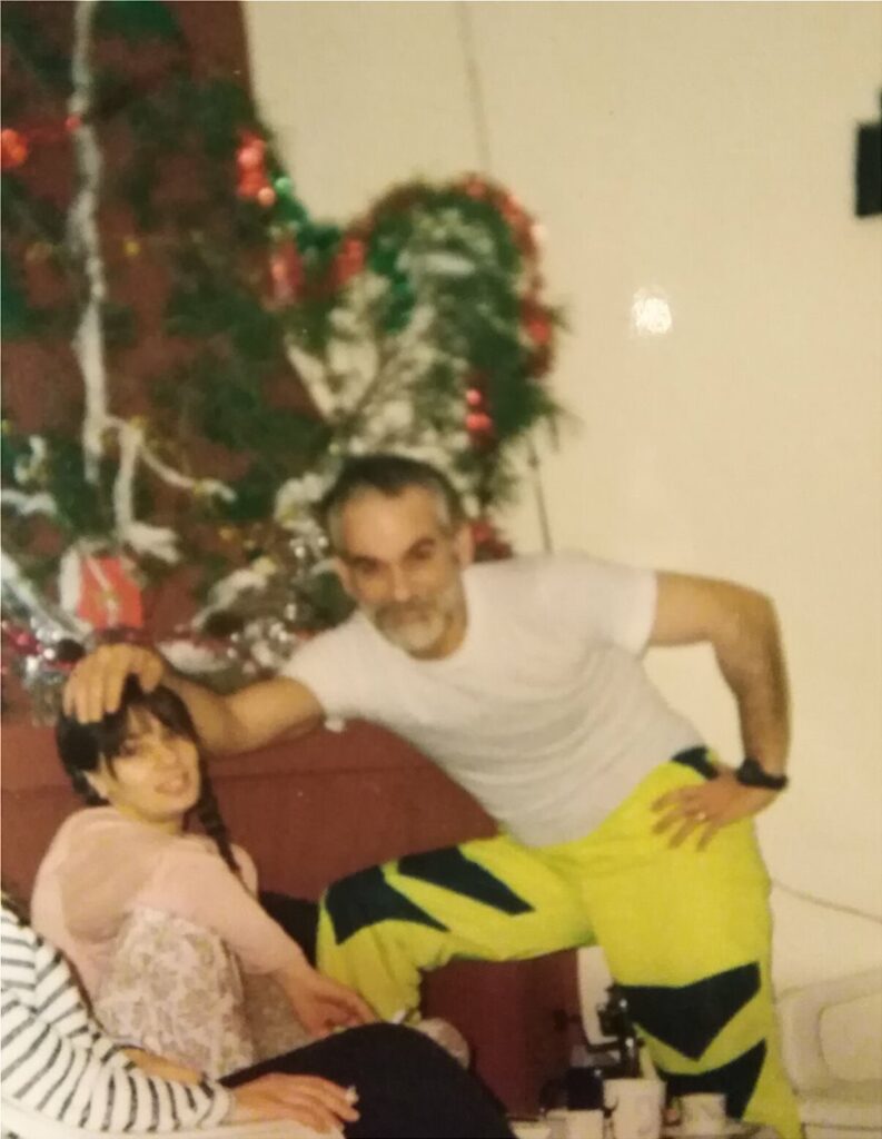 Αυτή είναι η κόρη του Έλληνα «φαντομά» που βάζει «φωτιές» στις πίστες (Photos & Video) - Media