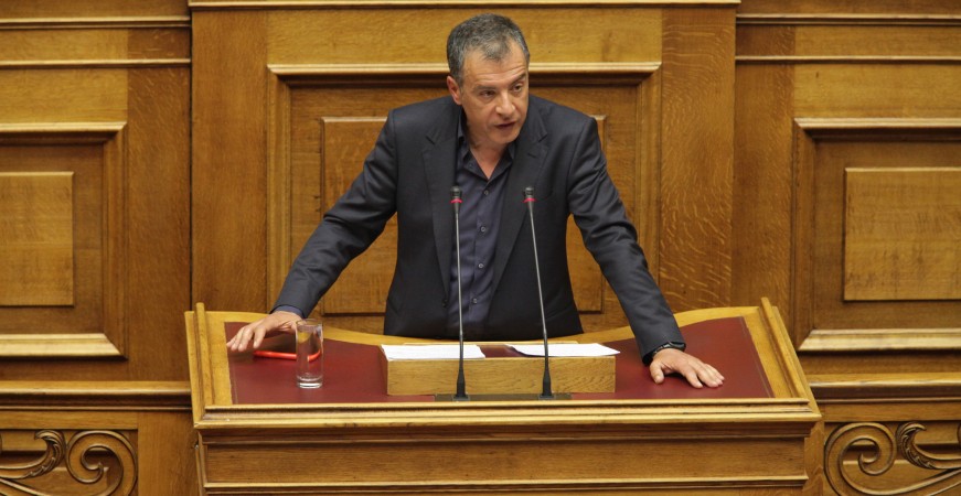 Στ. Θεοδωράκης: Δεν διαλύονται τα κόμματα με μεταγραφές βουλευτών - Media