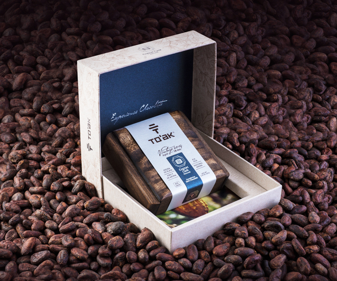 Η πιο ακριβή σοκολάτα στον κόσμο κοστίζει 345 δολάρια και τρώγεται με chopsticks (Videos & Photos) - Media