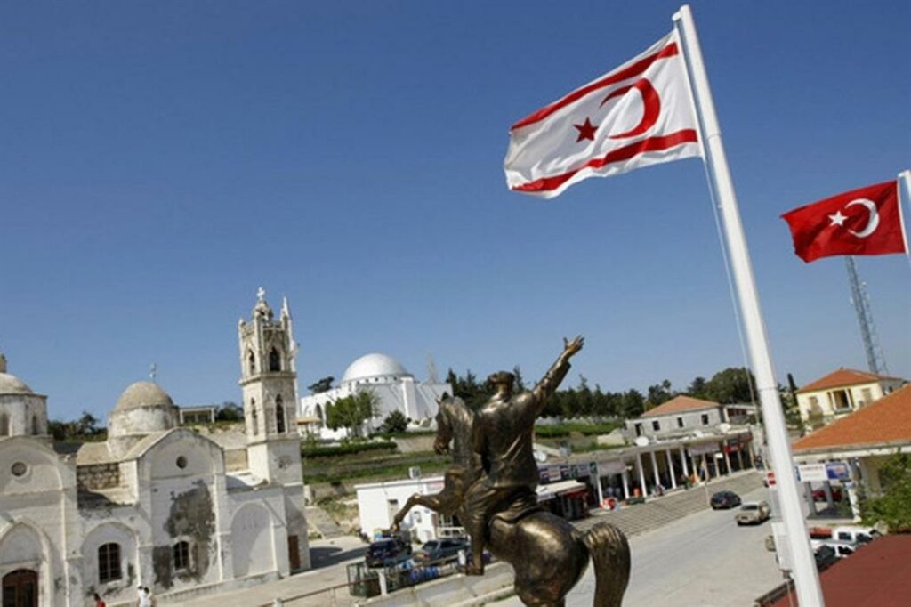 «Απειλητικό» δημοσίευμα της τουρκικής Γενί Σαφάκ: «Έλληνες, μην θερμαίνετε τα νερά γιατί θα καείτε!» - Media