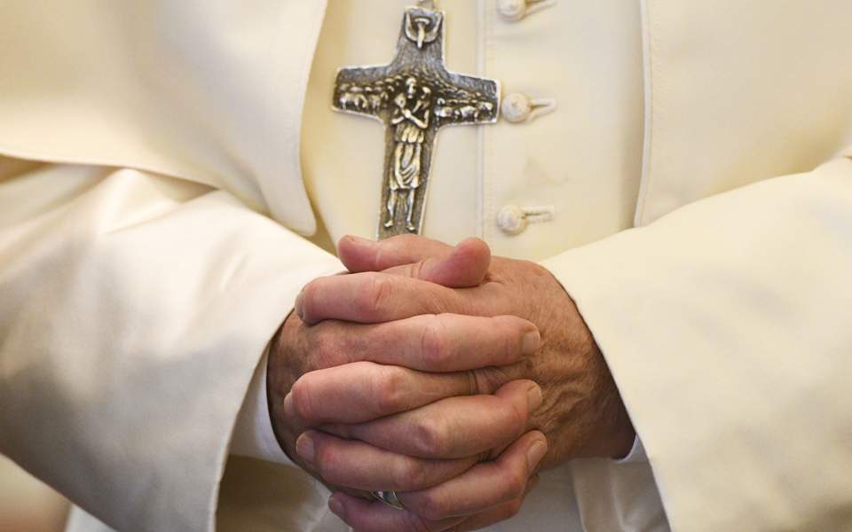 Καρδινάλιος κατηγορεί τη Ρωμαιοθολική Εκκλησία ότι κατέστρεψε στοιχεία σε υποθέσεις σεξουαλικής κακοποίησης - Media
