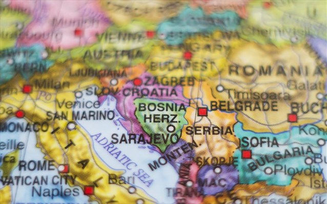 Bloomberg: Ο εθνικισμός στην Ευρώπη σκιάζει τη διαδικασία επούλωσης στα Βαλκάνια - Media
