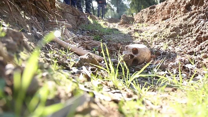 Ανοίγουν οι ομαδικοί τάφοι των θυμάτων του ISIS - «Δωσίλογοι των τζιχαντιστών οι ντόπιοι σουνίτες» - Media
