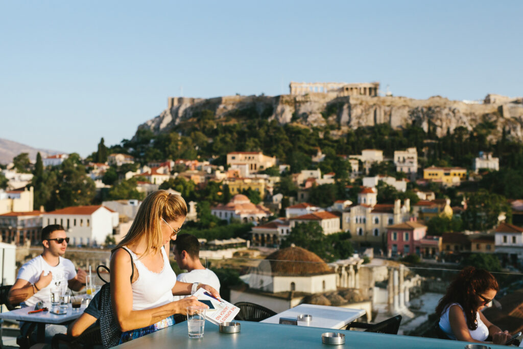 AirBnb: Οι περιοχές «χρυσωρυχεία» σε Αθήνα και νησιά - Ίλιγγος από τα έσοδα - Media