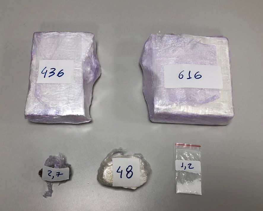 Θεσσαλονίκη: Ζευγάρι έκρυβε κοκαΐνη μέσα σε παιδικό καροτσάκι (Photos) - Media