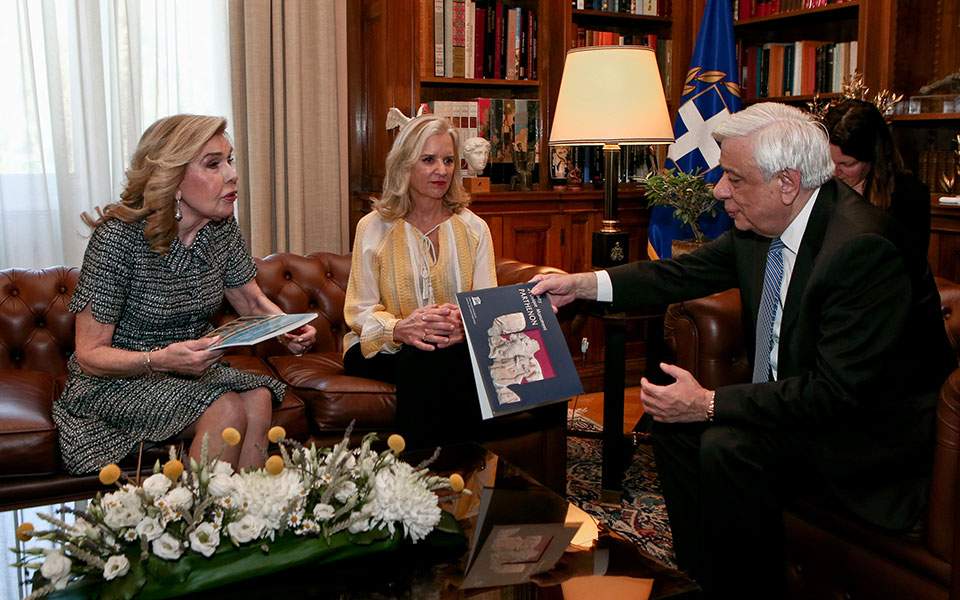 Συνάντηση Παυλόπουλου με Κ. Κένεντι και Μ. Βαρδινογιάννη: Ο Παρθενώνας είναι το λίκνο του δυτικού πολιτισμού - Media