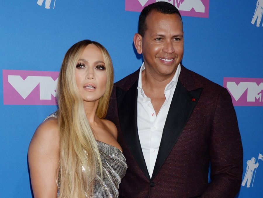 Η Jennifer Lopez και ο Alex Rodriguez μόλις αρραβωνιάστηκαν! - Media