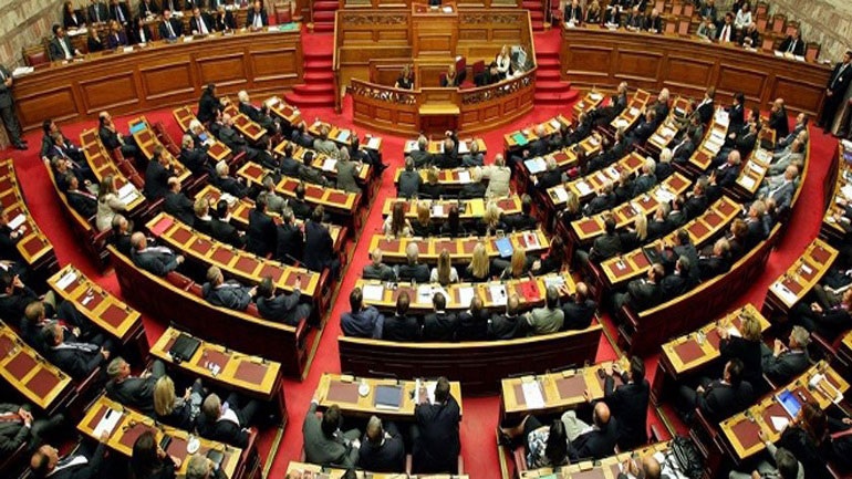 Συνταγματική Αναθεώρηση: Τη Δευτέρα ψηφίζονται οι αλλαγές - Αποδεσμεύεται η εκλογή Προέδρου της Δημοκρατίας από τις εκλογές  - Media