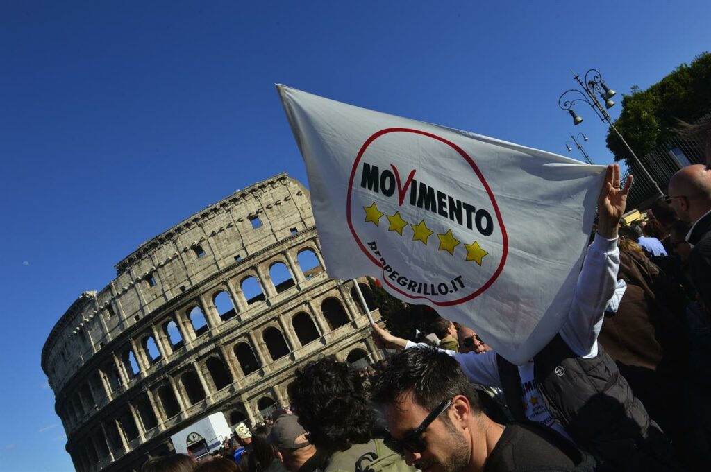 «Χαστούκι» στα «Πέντε Αστέρια» - Κορυφαίο στέλεχος συνελήφθη για διαφθορά στον δήμο της Ρώμης - Media
