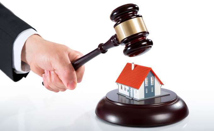 «Μεσίτες» για 100.000 ακίνητα οι τράπεζες - Media