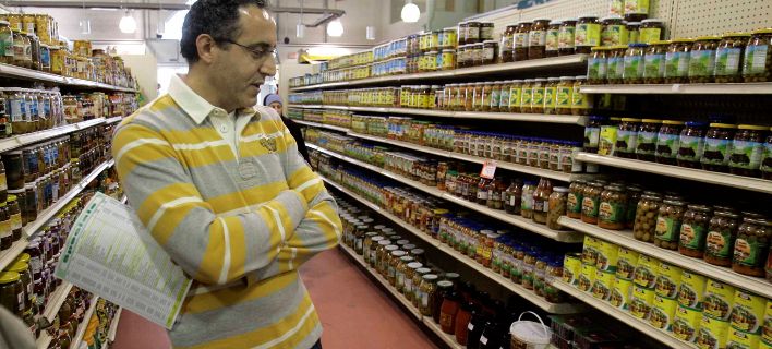 Βρετανία: Αδειάζουν τα ράφια από χαρτιά τουαλέτας και παυσίπονα ενόψει Brexit - Media