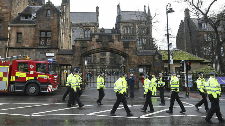 Λονδίνο: Λήξη «συναγερμού» για το ύποπτο όχημα κοντά στο Κοινοβούλιο - Media