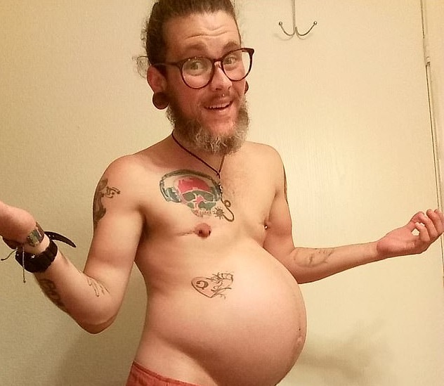 Τρανστζέντερ με κατάλληλη αγωγή κατάφερε να μείνει έγκυος (Photos) - Media