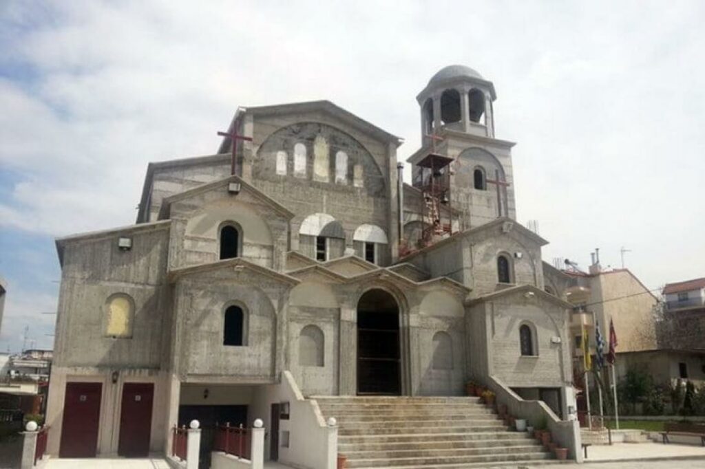 Θεσσαλονίκη: Διέρρηξαν εκκλησία και άρπαξαν το χρηματοκιβώτιο - Media