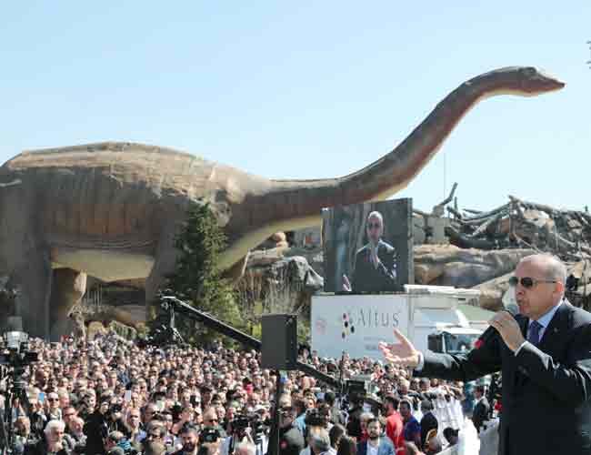 Ο Ερντογάν κι οι... δεινόσαυροι: Θεματικό πάρκο εγκαινίασε ο «Σουλτάνος» (Photos) - Media