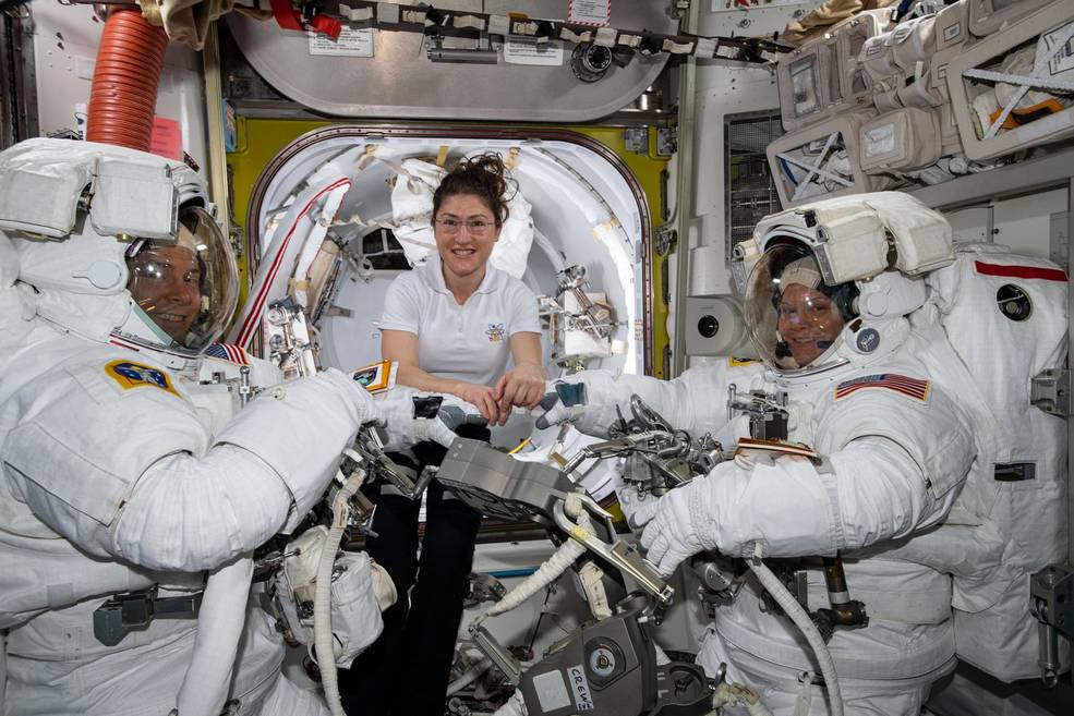 NASA: Ακυρώθηκε ο πρώτος αποκλειστικά γυναίκειος διαστημικός περίπατος - Media