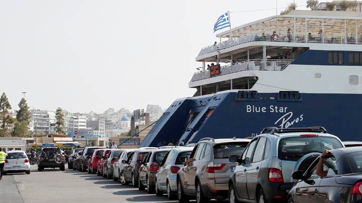 Αυξημένη η κίνηση στα λιμάνια του Πειραιά, της Ραφήνας και του Λαυρίου - Media