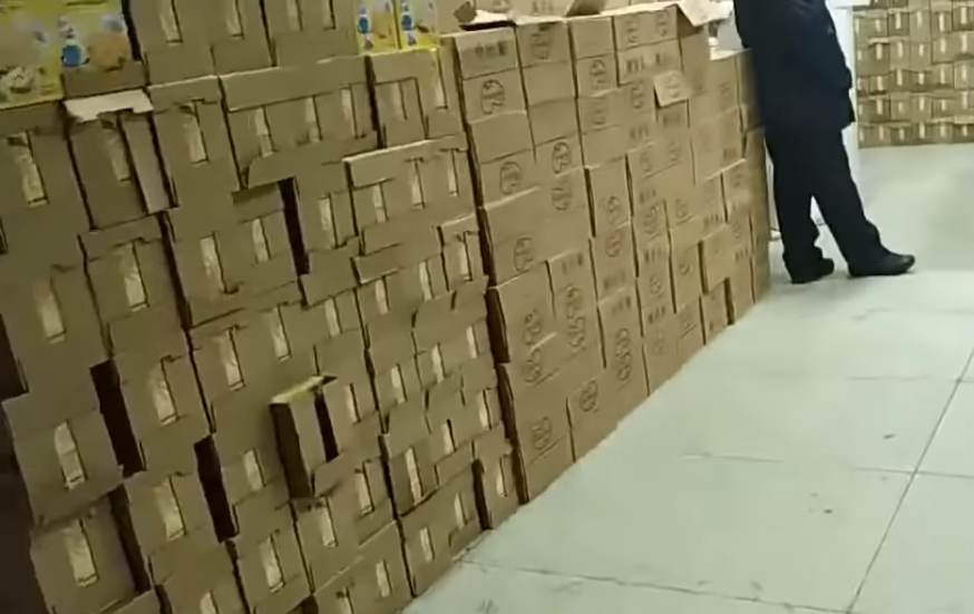 Παιδικές τροφές βρέθηκαν αποθηκευμένες σε... νεκροτομείο (Video) - Media