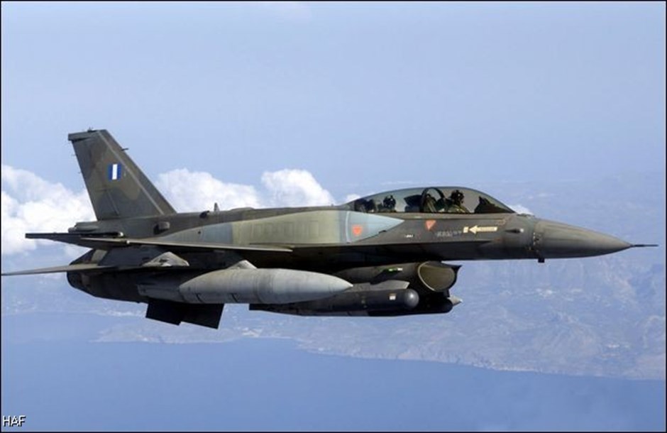 Επεισόδιο στο Αιγαίο: Αναχαιτίστηκαν τα τουρκικά F-4 που επιχείρησαν να πλησιάσουν το ελικόπτερο του Τσίπρα - Media