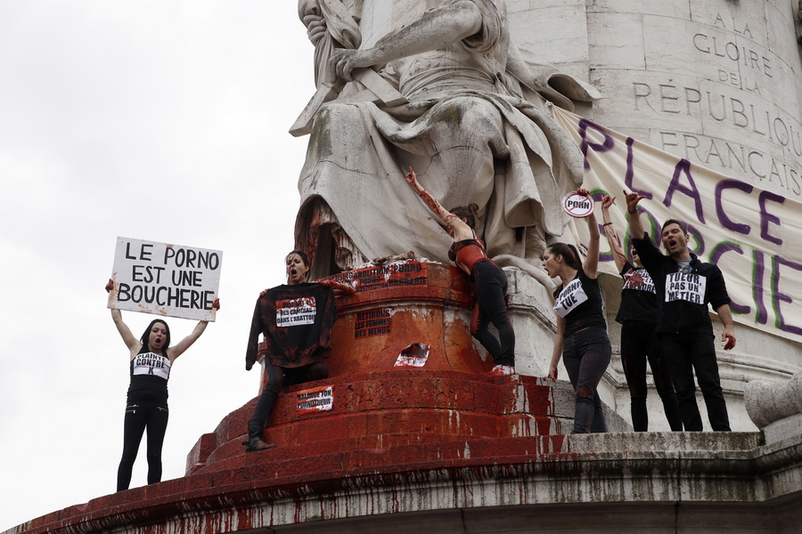 Ογκώδεις διαδηλώσεις στην Ελλάδα και σε όλο τον κόσμο για τα δικαιώματα των γυναικών (Photos) - Media