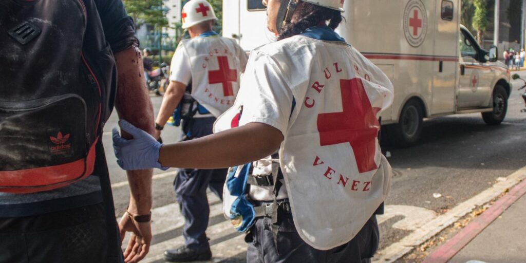 Στην Βενεζουέλα ο Ερυθρός Σταυρός - Ανθρωπιστική βοήθεια σε 12 μέρες - Media