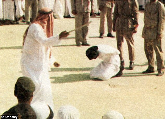 Η Σαουδική Αραβία πάει να σπάσει το ρεκόρ αποκεφαλισμών για φέτος – Ήδη έχουν εκτελεστεί 43 καταδικασμένοι  - Media