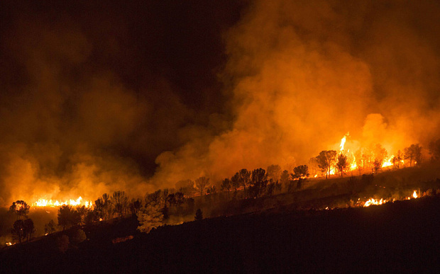 Καίγεται ο βορράς της Ισπανίας - Περισσότερες από 100 πυρκαγιές - Media