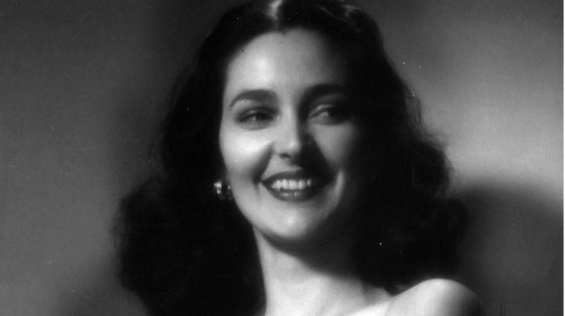 «Γολγοθάς» για μεγάλη Ελληνίδα τραγουδίστρια (Photo) - Media