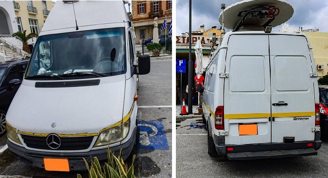 Βαν τηλεοπτικού συνεργείου πάρκαρε σε θέση για αναπήρους (Photos) - Media