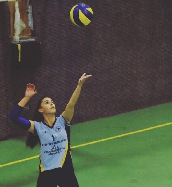 Νεκρή σε τροχαίο 18χρονη αθλήτρια - Θρήνος στο ελληνικό βόλεϊ - Media