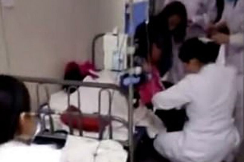 Συνελήφθη δάσκαλος επειδή δηλητηρίασε τους μαθητές του σε νηπιαγωγείο (Photos) - Media