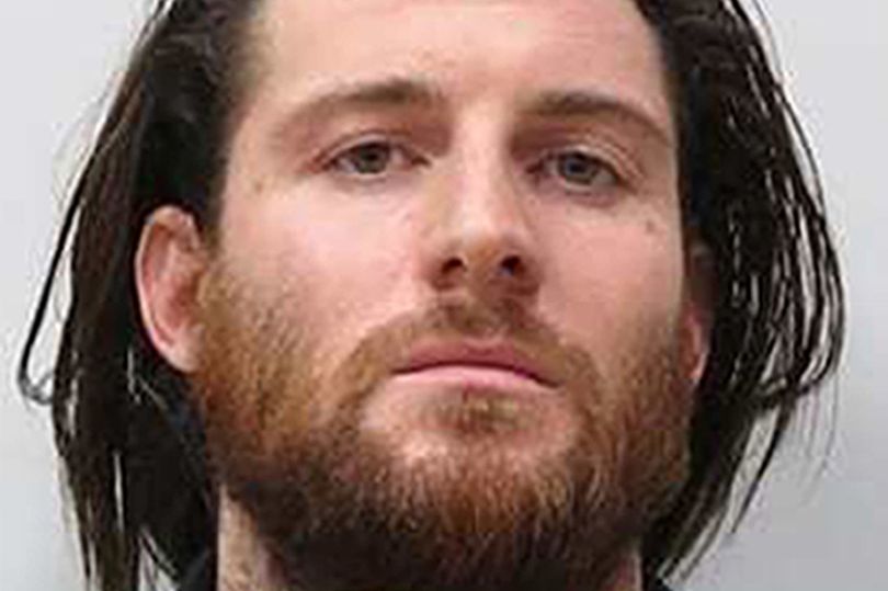 Αυτός είναι ο νο1 καταζητούμενος φυγάς της Βρετανίας – Δολοφόνησε άνδρα σε κλαμπ (Photos) - Media