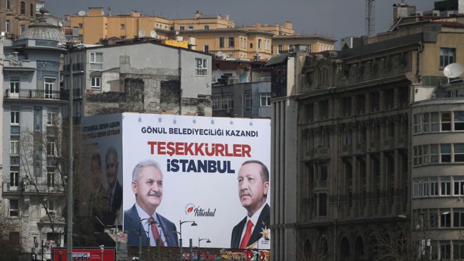Άνοιξαν οι κάλπες για τις κρίσιμες εκλογές στην Κωνσταντινούπολη - «Τα ρέστα του» παίζει ο Ερντογάν - Media