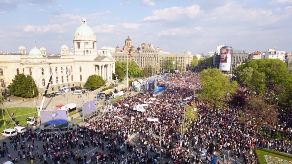 Σερβία: Εθνική συνοχή ζήτησε ο Βούτσιτς - Media