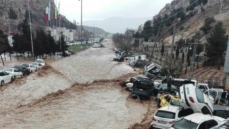 Ιράν: Τουλάχιστον 70 νεκροί από τις πλημμύρες - Εκκενώνονται πόλεις - Media