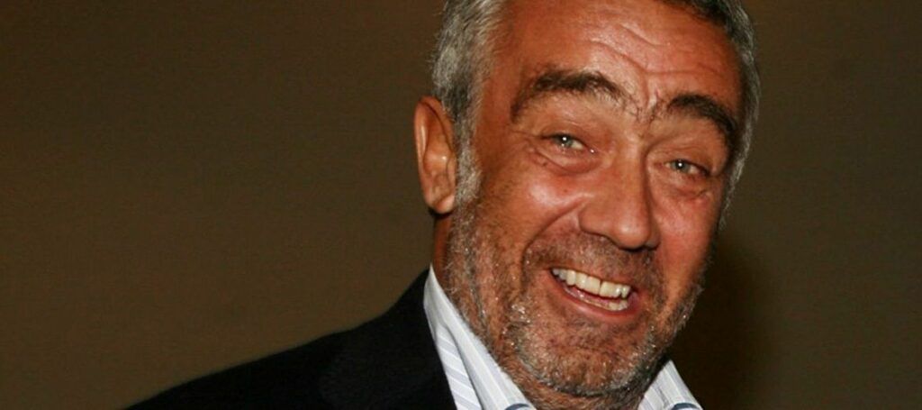 Μιχάλης Γουλανδρης: Οι τράπεζες βγάζουν στο «σφυρί» ακίνητα - φιλέτα του άλλοτε κραταιού εφοπλιστή - Media